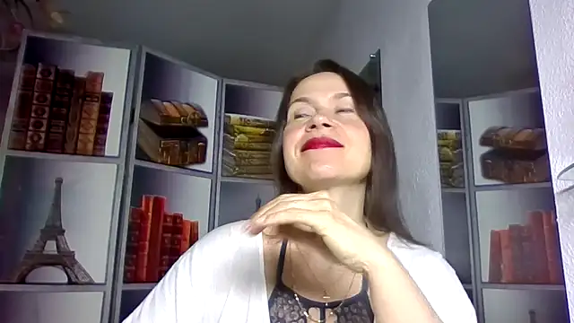 Selena Moo online show from 3, 4, 2026