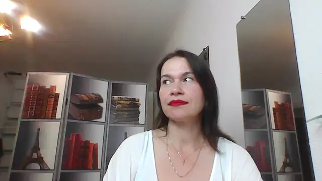 Selena Moo online show from 16, 6, 2026