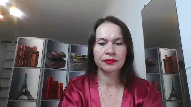 Selena Moo online show from 28, 6, 2026