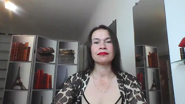 Selena Moo online show from 26, 7, 2026