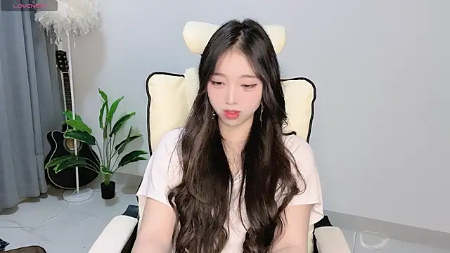 Yukiy8877 online show from 26, 3, 2026