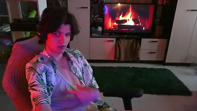 Lucius Mo online show from 5, 4, 2026