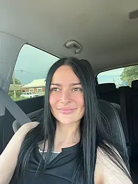 Snapshot of LeilaJarvis chatting on 4, 7, 2026 LeilaJarvis online show from 4, 7, 2026