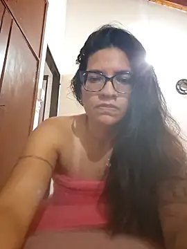 Gia-and-Lara online show from 24, 3, 2026