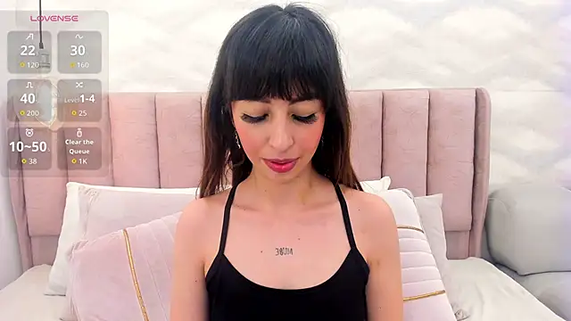 Snapshot of enyel_miller chatting on 18, 4, 2026 enyel miller online show from 18, 4, 2026