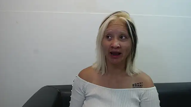 dafne kim online show from 14, 4, 2026