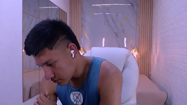 DominantBoy4 online show from 24, 3, 2026