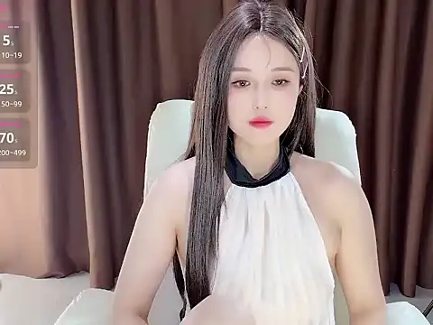 QIQI 77  online show from 15, 4, 2026