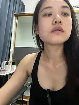Snapshot of A-Kristen chatting on 28, 4, 2026 A-Kristen online show from 28, 4, 2026