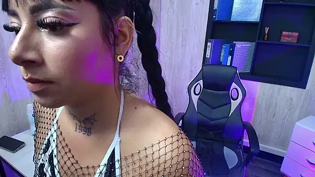 brithny bratz  online show from 24, 3, 2026