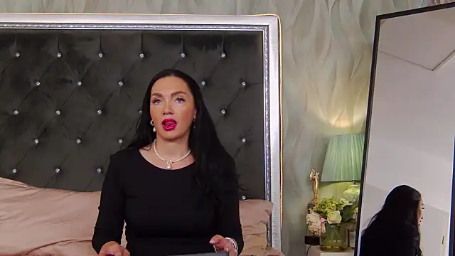 GraceMontclaire online show from 8, 7, 2026