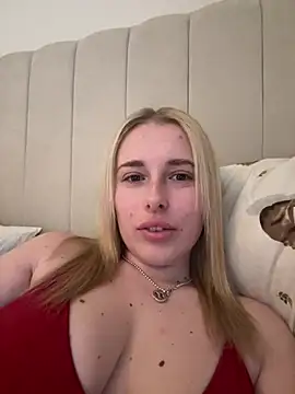 EloiseeUKK online show from 23, 3, 2026