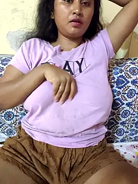 Snapshot of Tridha_2 chatting on 12, 4, 2026 Tridha 2 online show from 12, 4, 2026