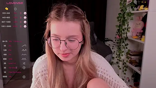 aviaveavii online show from 13, 5, 2026