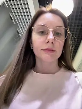 Snapshot of FReyja_44 chatting on 3, 7, 2026 FReyja 44 online show from 3, 7, 2026