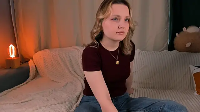 LorriMonz online show from 13, 4, 2026