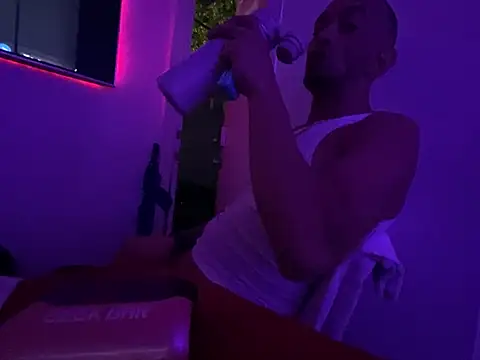 hpcouplee420 online show from 5, 4, 2026