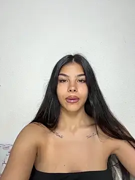 Crissdesire online show from 16, 7, 2026