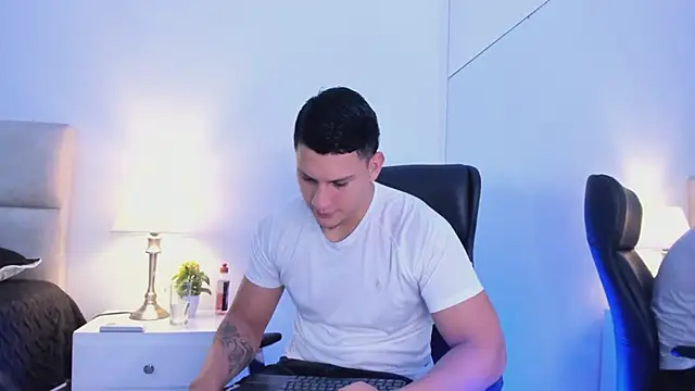 Chriss Diamond online show from 1, 6, 2026