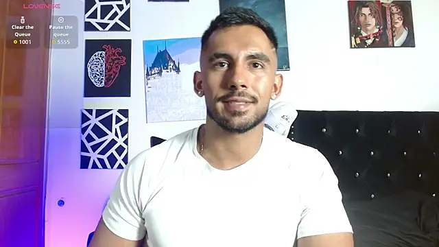 Snapshot of romanpearce_ chatting on 27, 6, 2026 romanpearce online show from 27, 6, 2026