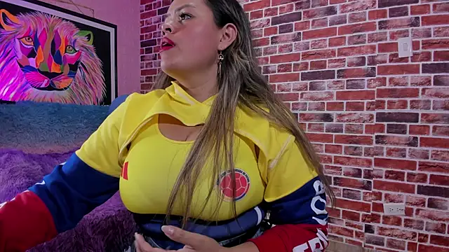 Miss Pecados online show from 17, 6, 2026