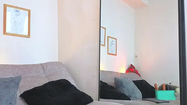 CharlotteCopper  online show from 22, 4, 2026
