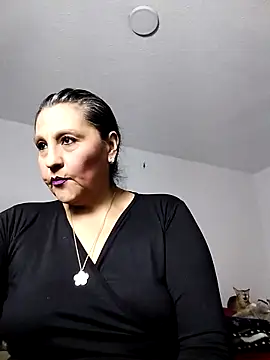 Merlyna Goldenss online show from 9, 4, 2026