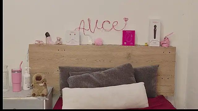 Sweet Alice S online show from 16, 5, 2026