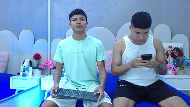 party duo playboy online show from 28, 4, 2026