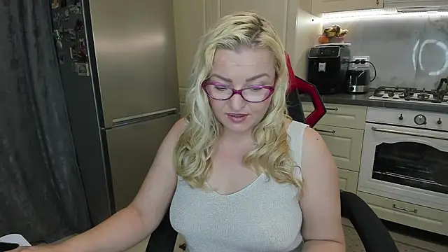 secr3tmistress online show from 18, 4, 2026