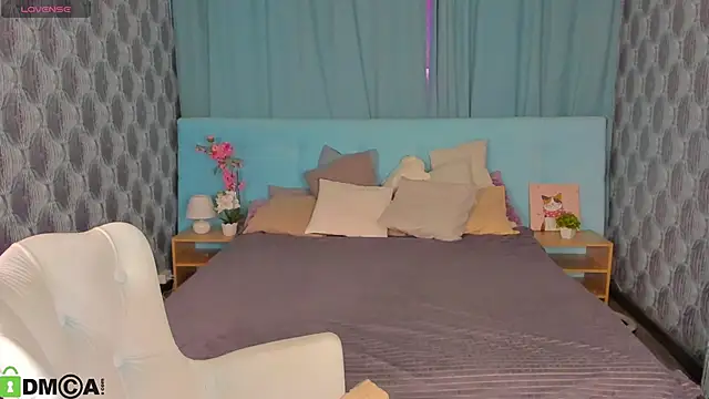 Snapshot of Miss_Shanel chatting on 4, 5, 2026 Miss Shanel online show from 4, 5, 2026