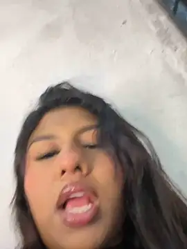 Daphnie Foxx online show from 31, 3, 2026