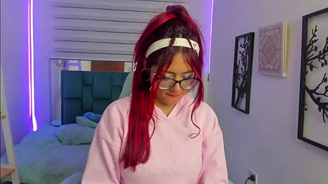 Sara Red X online show from 1, 7, 2026
