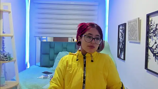 Sara Red X online show from 3, 7, 2026