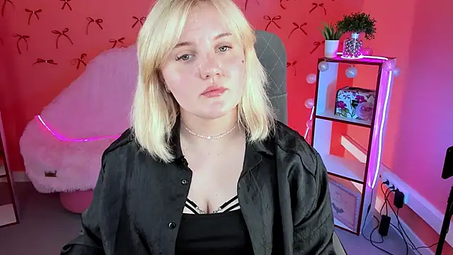 Snapshot of KathyBriggs chatting on 26, 3, 2026 KathyBriggs online show from 26, 3, 2026