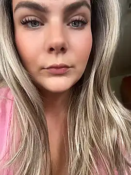Blonde Cougar online show from 2, 7, 2026