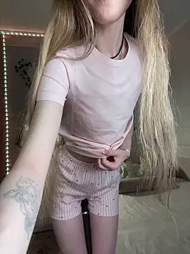 AvaTayloor online show from 2, 4, 2026