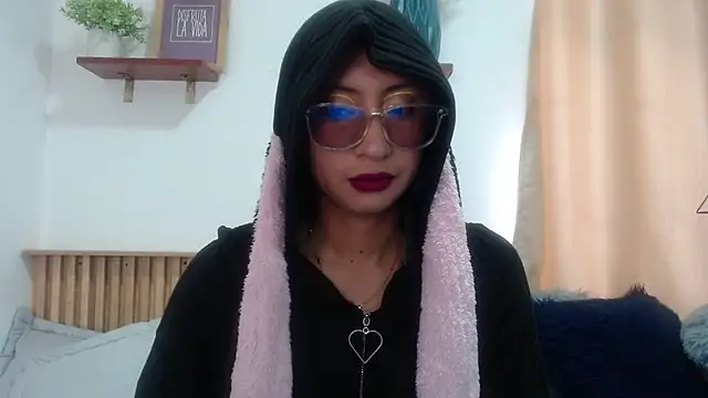 Violet 2003 online show from 30, 5, 2026