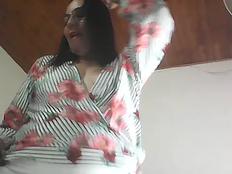 roxanne xxx online show from 13, 4, 2026