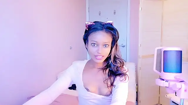 Amber Fae online show from 4, 4, 2026