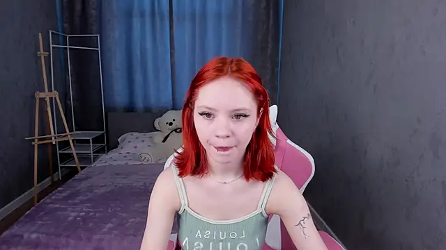 Snapshot of Loly_Cuttie chatting on 9, 4, 2026 Loly Cuttie online show from 9, 4, 2026