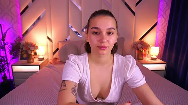 FlirtyMusa online show from 12, 4, 2026