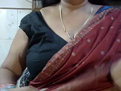 SweetRashii online show from 16, 7, 2026