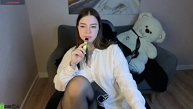 honey cherrry online show from 19, 5, 2026