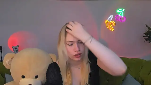 blonde angell online show from 18, 4, 2026