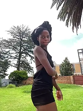 DarkChocolateSlender  online show from 28, 3, 2026