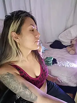 CharlottLee online show from 22, 4, 2026
