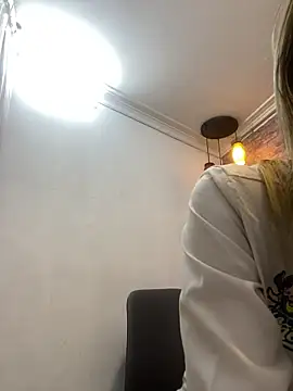 AlanaBrunetteX X online show from 26, 5, 2026