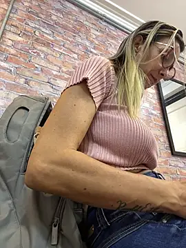AlanaBrunetteX X online show from 29, 5, 2026