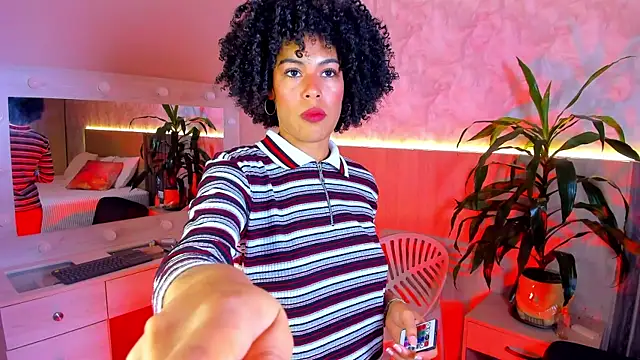 baddie delaylaa online show from 28, 4, 2026